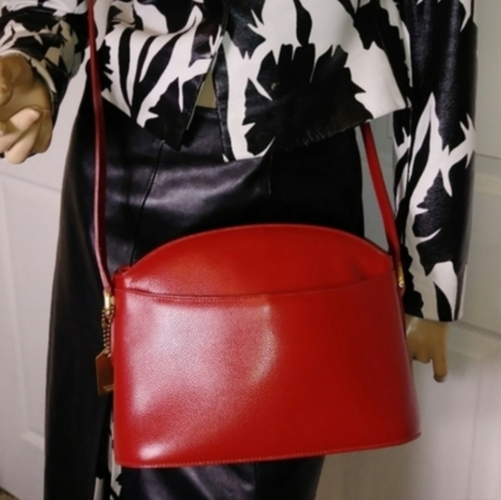 CLASSY VINTAGE COACH MADISON COLLECTION REGIS BAG